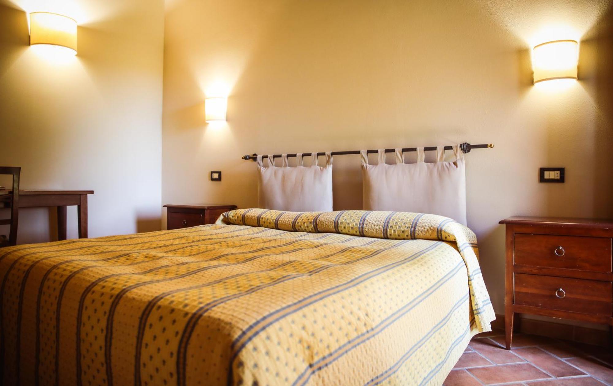 Agriturismo La Vecchia Quercia Montemerano Buitenkant foto
