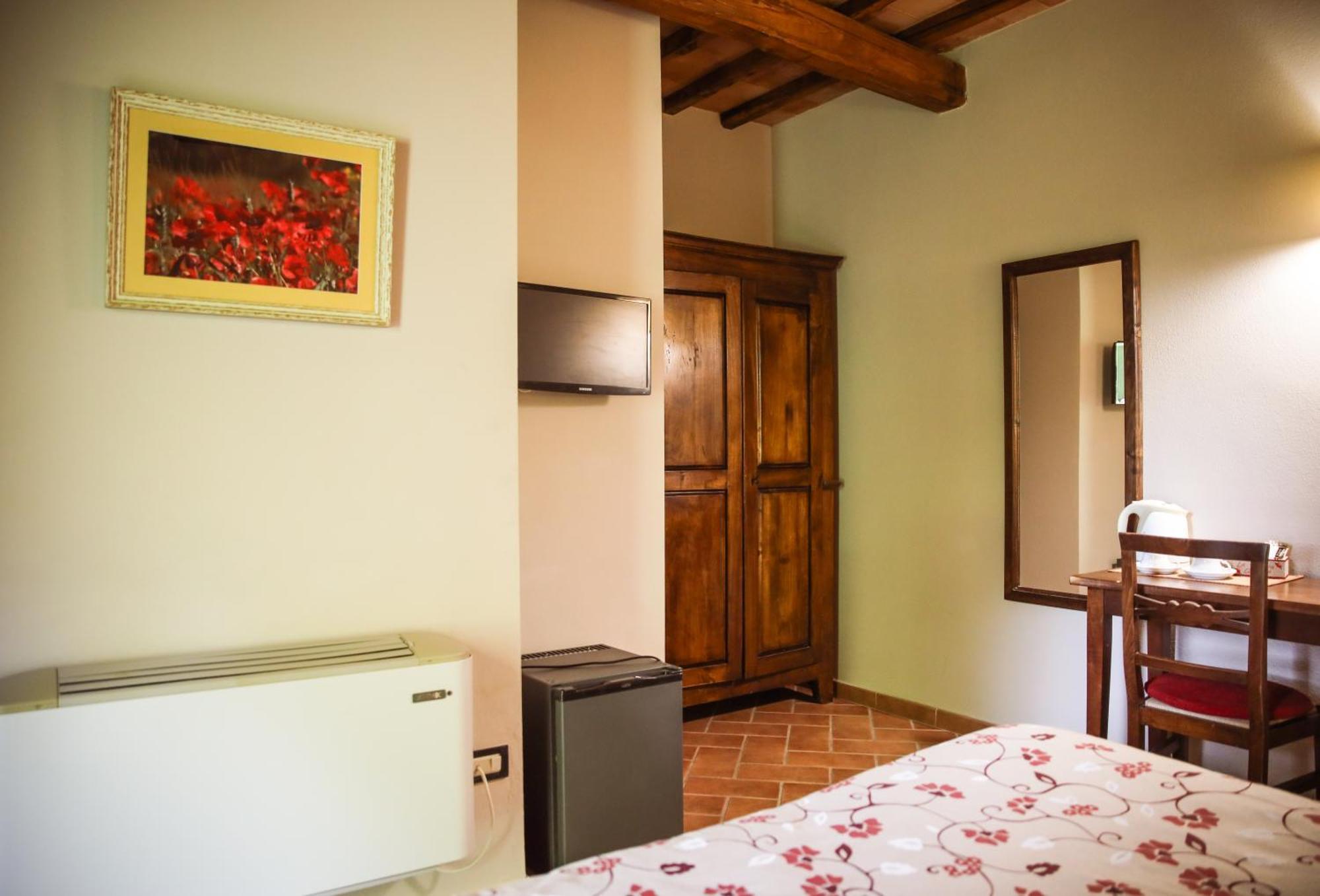 Agriturismo La Vecchia Quercia Montemerano Buitenkant foto